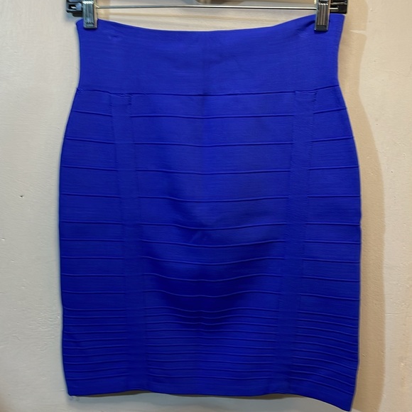 #0083 Never Worn Rock & Republic Spandex Fitted Royal Blue Textured Mini-M - Picture 2 of 9